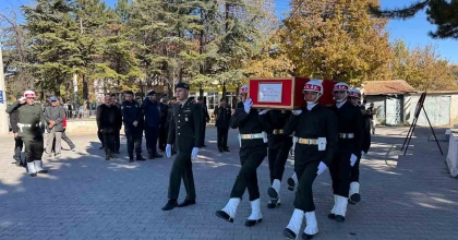VEFAT EDEN KIBRIS GAZİSİ SON YOLCULUĞUNA UĞURLANDI