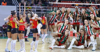 VOLEYBOLDA KARŞIYAKA-GÖZTEPE DERBİSİ OYNANACAK