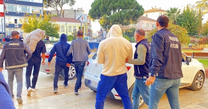 VÜCUT GELİŞTİRME SPORCUSU UYUŞTURUCUDAN TUTUKLANDI