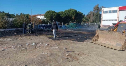 YANAN PLASTİK KASALARIN DUMANINDAN ETKİLENEN BİR KİŞİ ÖLDÜ