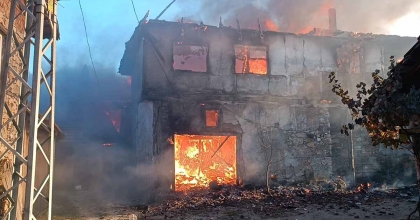 KÜTAHYA'DAKİ YANGINDA 7 EV VE 4 HAYVAN BARINAĞI KÜL OLDU