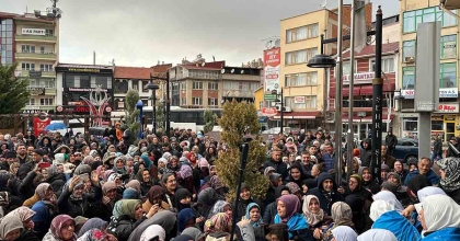 48 UMRE YOLCUSU KUTSAL TOPRAKLARA DOĞRU YOLA ÇIKTI