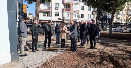 UŞAK BELEDİYESİ KENT GENELİNDE FARKLI NOKTALARDA ÇALIŞMALARINI SÜRDÜRÜYOR