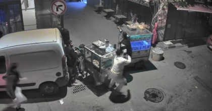 İZMİR’DE KORKU DOLU ANLAR: YOL VERME TARTIŞMASINDA ATEŞ AÇTI