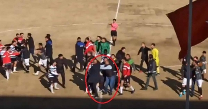 AMATÖR LİG KARŞILAŞMASINDA İKİ TAKIM BİRBİRİNE GİRDİ