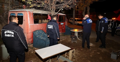 BÜYÜKŞEHİRDEN SEYYAR SATICILARA OPERASYON