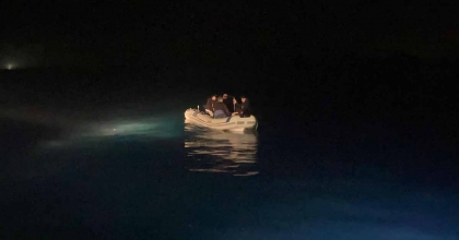 BODRUM'DA 8 DÜZENSİZ GÖÇMEN YAKALANDI