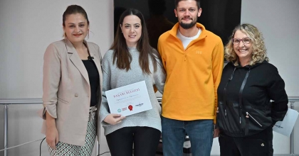 ANNE ADAYLARINA ÜCRETSİZ YOGA VE DOĞUMA HAZIRLIK EĞİTİMİ