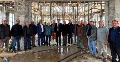 ÇARŞI CAMİSİ YÜKSELİYOR