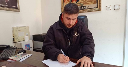 CHP'Lİ GENÇLİK KOLLARI BAŞKANI SİTEM DOLU SÖZLERLE İSTİFA ETTİ