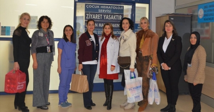 ÇOCUK HASTALARA SÜRPRİZ YAPTILAR