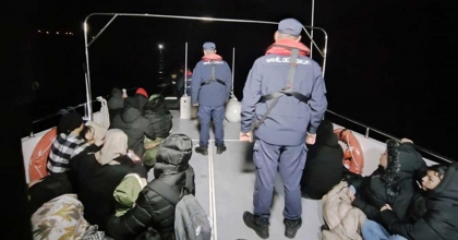 DATÇA’DA 4’Ü ÇOCUK 21 DÜZENSİZ GÖÇMEN YAKALANDI  