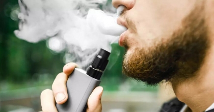 ELEKTRONİK SİGARA SATAN VE ALKOL DAMITAN YANDI