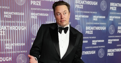 ELON MUSK'IN SERVETİ 400 MİLYAR DOLARI AŞTI