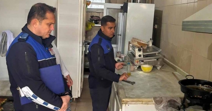 EFELER BELEDİYESİ'NDEN YILBAŞI ÖNCESİ HİJYEN DENETİMİ