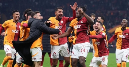 GALATASARAY TARİHE GEÇTİ