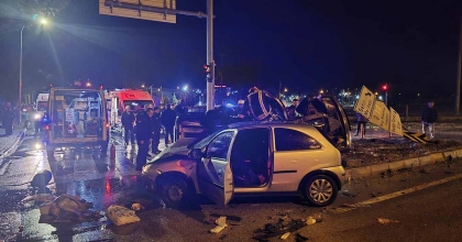 GEDİZ'DEKİ KAZADA KARI KOCA HAYATLARINI KAYBETTİ