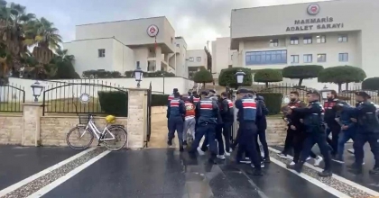 GÖÇMEN TACİRLERİNE OPERASYON: 7 TUTUKLAMA