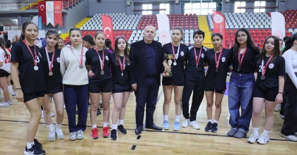 HENTBOL İL BİRİNCİLİĞİ TURNUVASI SONA ERDİ