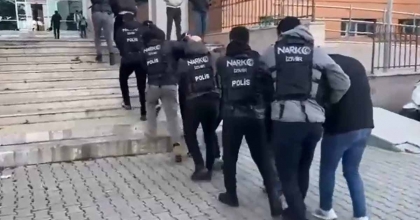 6 AY TAKİP EDİLEN UYUŞTURUCU TACİRLERİNİN ADRESLERİNE ŞOK BASKIN