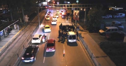 İZMİR'DE 'HUZURLU KONAK UYGULAMASI' İLE SIKI DENETİM