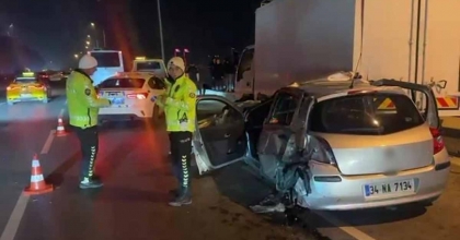 İZMİR’DE FECİ KAZA: 5 YARALI