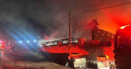 İZMİR’DE TEKSTİL FABRİKASINDA ÇIKAN YANGIN KONTROL ALTINDA