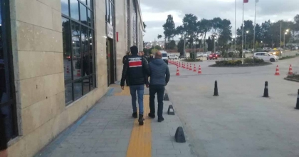 İZMİR’DE TERÖR OPERASYONU: 5 GÖZALTI