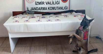 İZMİR'DE UYUŞTURUCU OPERASYONUNA 3 GÖZALTI