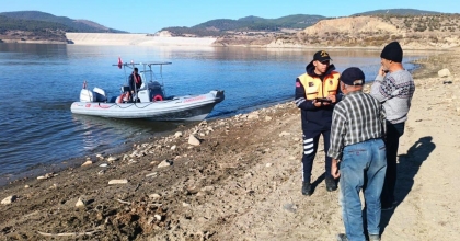 JANDARMA BOT TİMİNDEN GÖRDES BARAJ GÖLÜNDE DENETİM