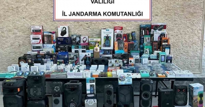 JANDARMADAN KAÇAK ELEKTRONİK EŞYA BASKINI  