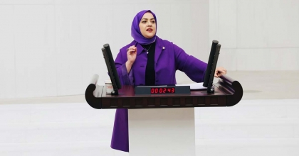 KÜRSÜDEN GIDA KONUSUNU ELEŞTİRDİ