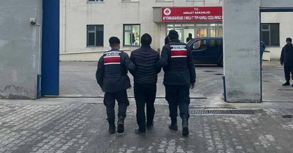 KİŞİSEL VERİLERİ HUKUKA AYKIRI ELE GEÇİREN KAÇAK ŞAHIS YAKALANDI