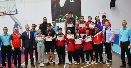 MASA TENİSİNDE İL BİRİNCİLERİ BELLİ OLDU