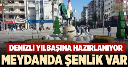 MEYDANDA ŞENLİK VAR
