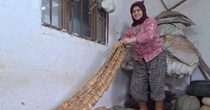 MANİSALI KADIN ÜRETİCİ ORGANİK TÜTÜN YETİŞTİRMEYE DEVAM EDİYOR