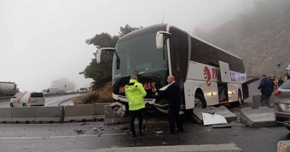 MUĞLA'DA OTOBÜS KAZASI: 5 YARALI