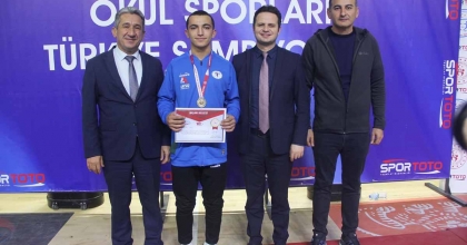 MUĞLALI GENÇ, TÜRKİYE ŞAMPİYONU OLDU