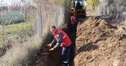 NAZİLLİ’DE YAĞMURLAMA HATTI ÇALIŞMALARI SÜRÜYOR