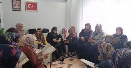 ŞEHİT AİLELERİ DUALARLA BİR ARAYA GELDİ