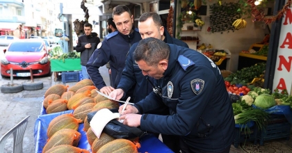 ŞEHZADELER'DE KALDIRIM İŞGALLERİNE KARŞI SIKI DENETİM