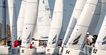 TÜRK YELKENCİLER ZİRVEDE