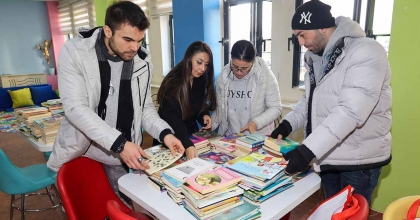 UŞAK ÜNİVERSİTESİNDEN 1 AYDA 1000 KİTAP