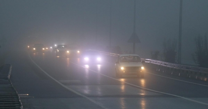 YOĞUN SİS GÖRÜŞ MESAFESİNİ DÜŞÜRDÜ