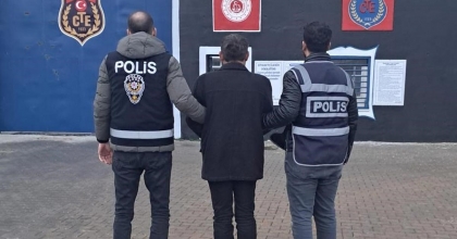 ARANAN ŞAHIS POLİSİN TAKİBİ SONRASI YAKALANDI