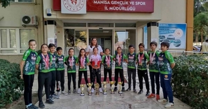 AKHİSARLI BİSİKLETÇİLERE MİLLİ DAVET