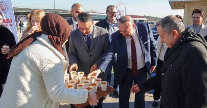 BAŞKAN YALIM’DAN ÖĞRENCİLERE ÇORBA İKRAMI