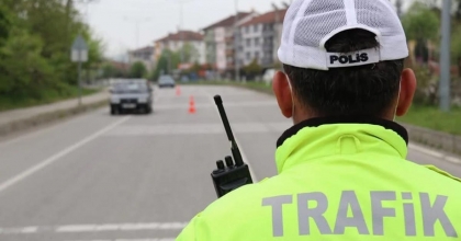 BİR HAFTADA 2,2 MİLYONDAN FAZLA ARAÇ DENETLENDİ