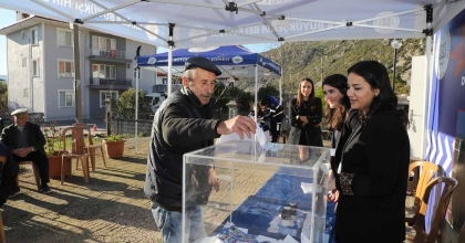 HALKA SORDU: SANDIKTAN ‘DÜĞÜN' ÇIKTI