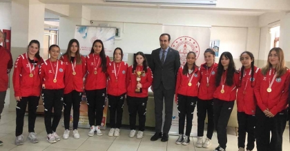 DATÇA’DA BAŞARILI ÖĞRENCİLER ÖDÜLLENDİRİLDİ